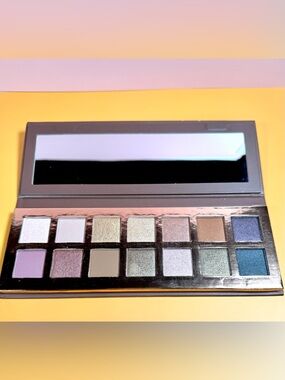 Mally Beauty - Best Dressed Lids - Neutrals & Bolds